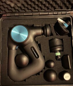 Theragun PRO Plus 本体と別売のCold Plusを自作ハードケースに収納